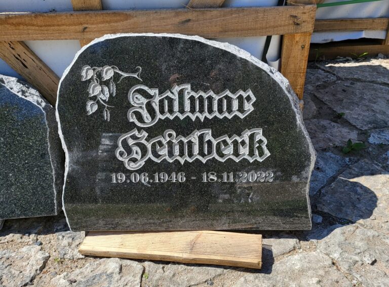 galerii_hauakivid_ja_hauaplaadid_111