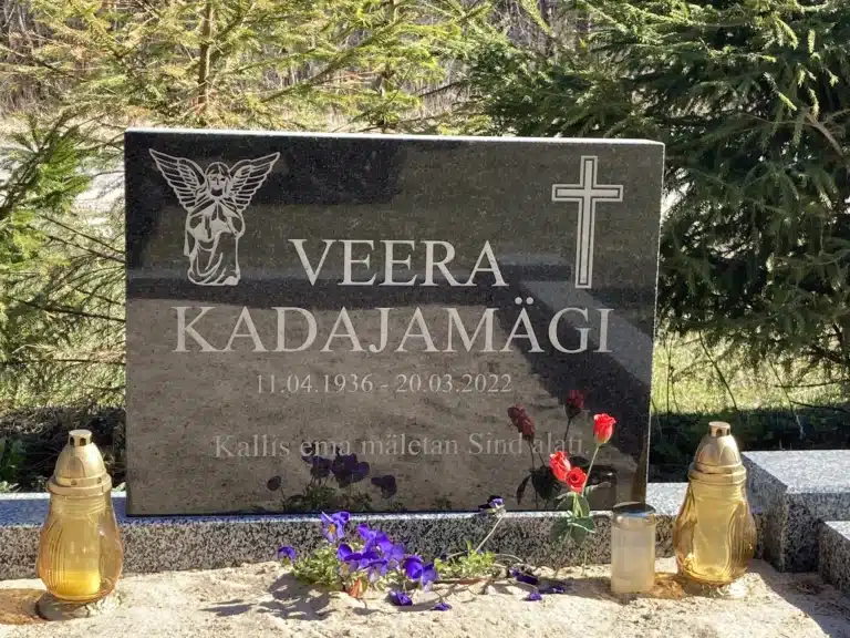 galerii_hauakivid_ja_hauaplaadid_12