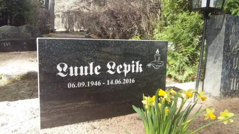 galerii_hauakivid_ja_hauaplaadid_23