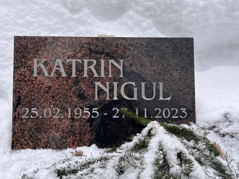 galerii_hauakivid_ja_hauaplaadid_53