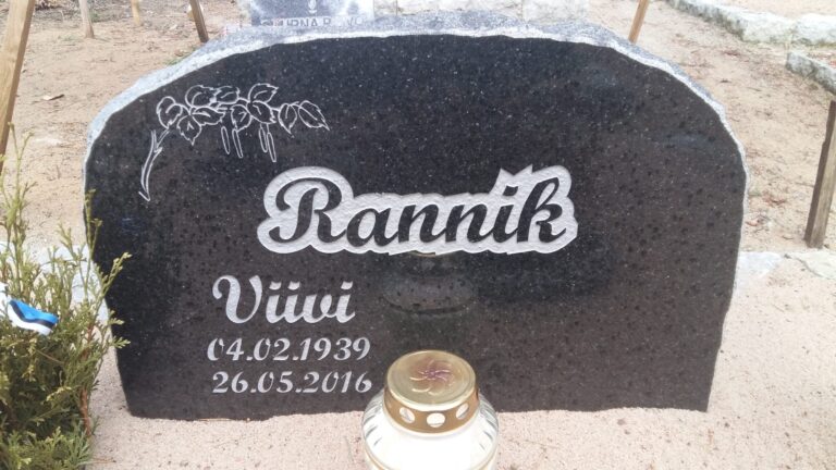 galerii_hauakivid_ja_hauaplaadid_96