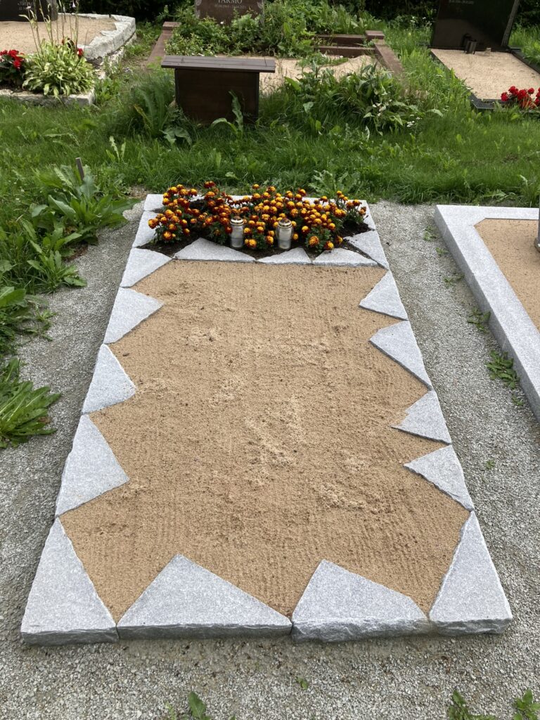 galerii_klombitud_graniidist_hauapiirded_18