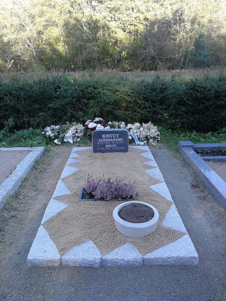 galerii_klombitud_graniidist_hauapiirded_19