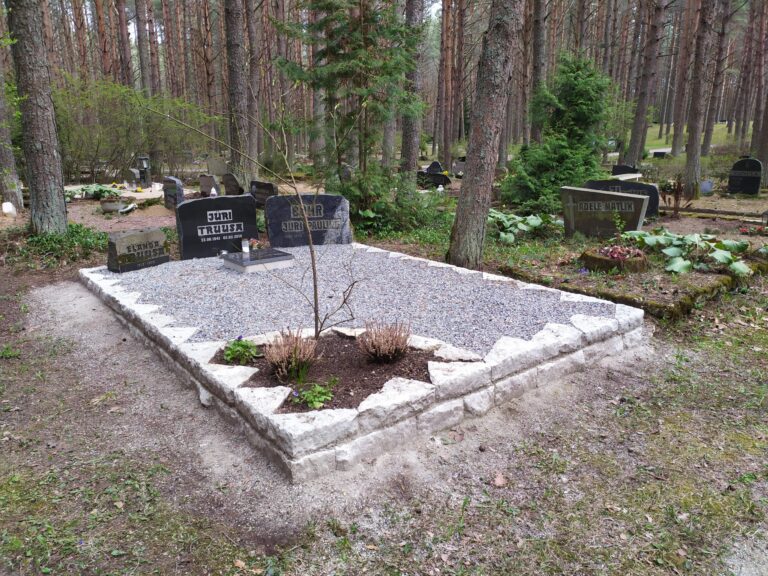 galerii_paekivist_hauapiirded_14