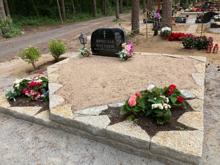 galerii_paekivist_hauapiirded_4