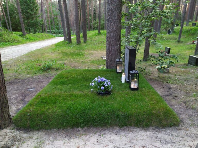 galerii_siirdemurust_ja_mattast_hauapiirded_4