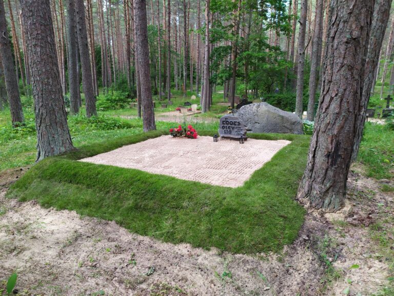 galerii_siirdemurust_ja_mattast_hauapiirded_7